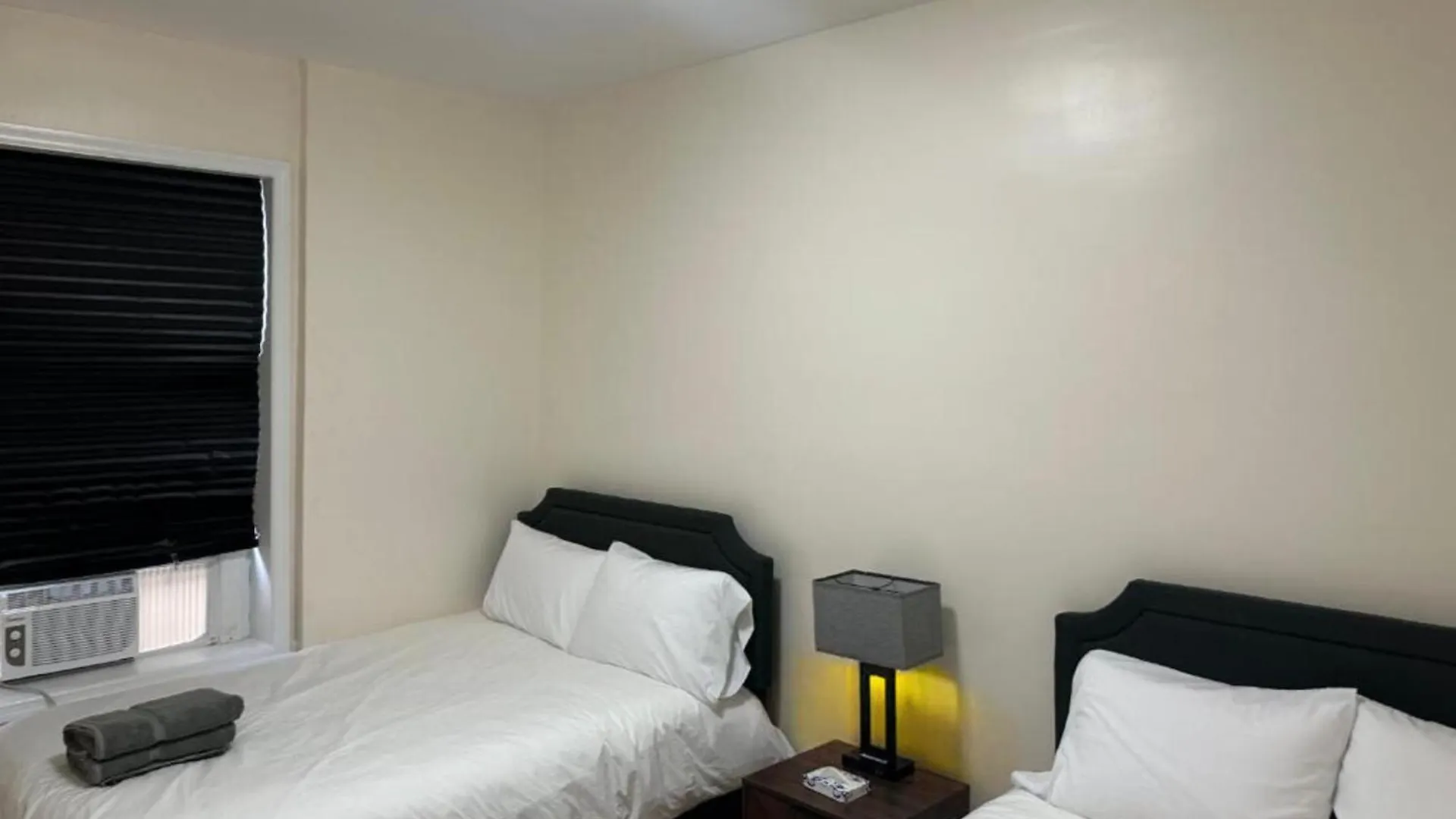 C8 Crown 1 Bedroom Apartment New York