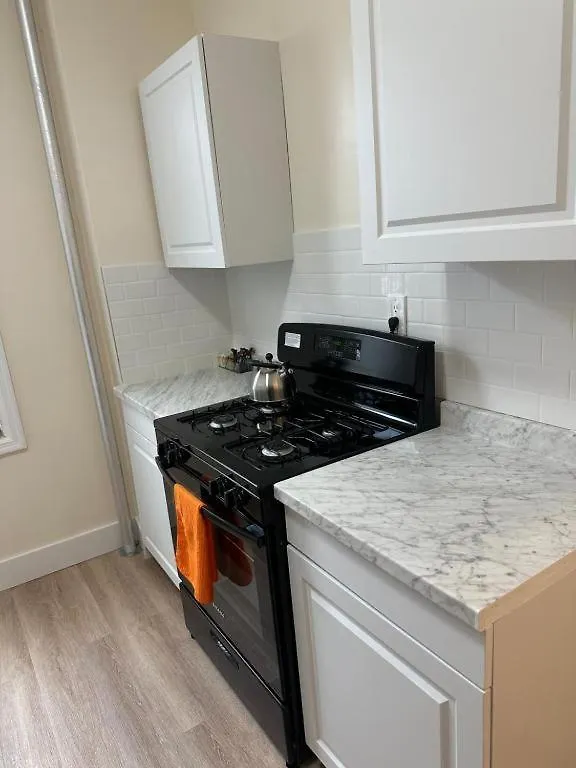 ניו יורק C8 Crown 1 Bedroom Apartment ארצות הברית